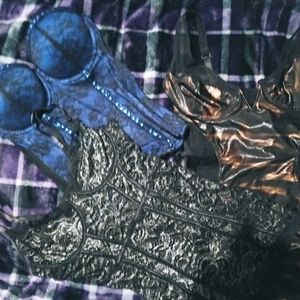3 corsets